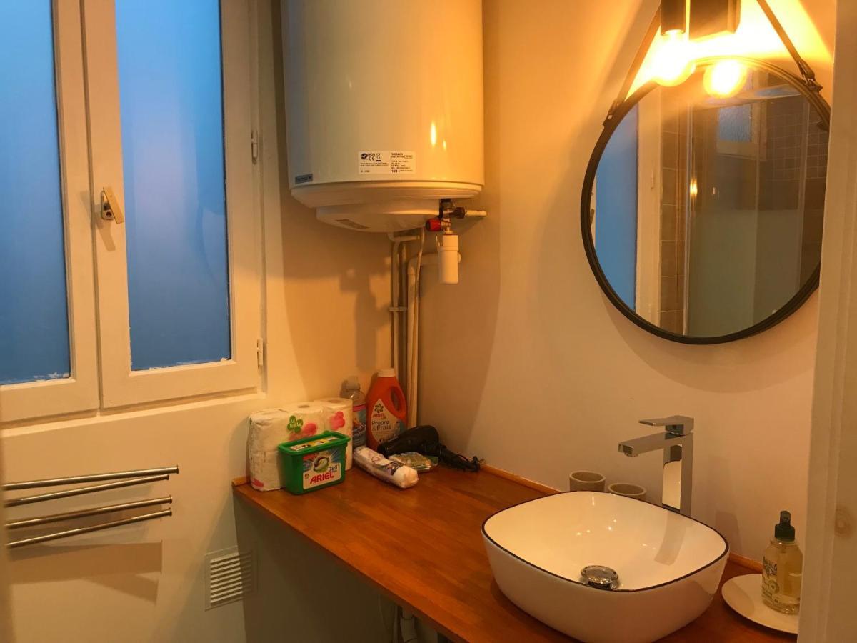 Quiet Apartment Hill Of Montmartre Париж Екстериор снимка